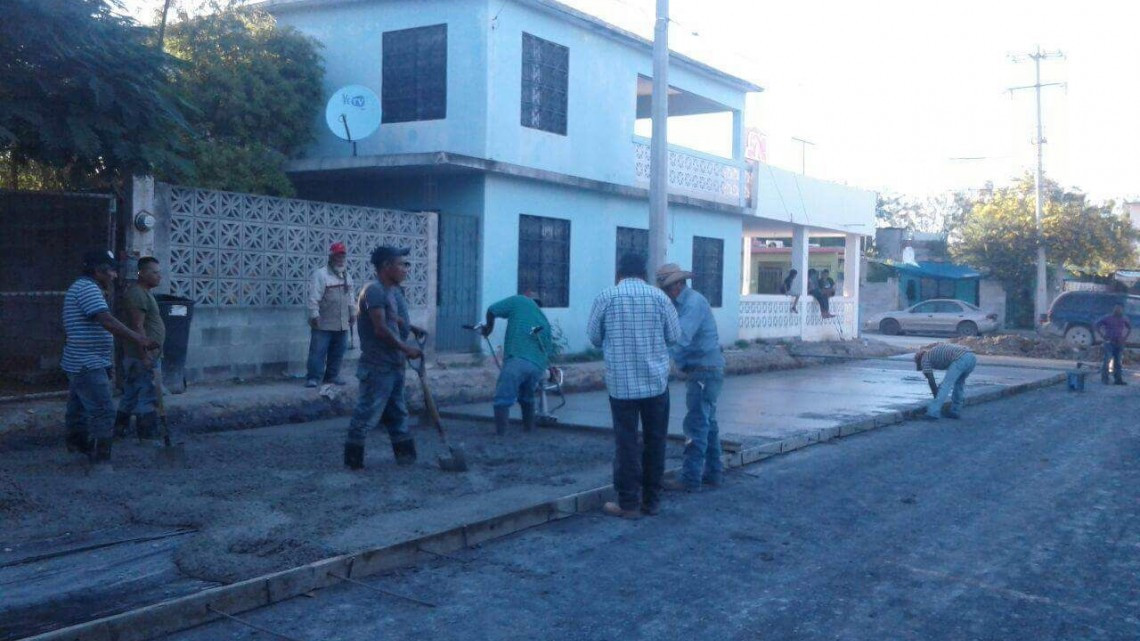 Benefician a colonos con mejores vialidades 