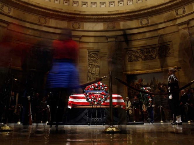 Miles recuerdan a Bush padre en EU