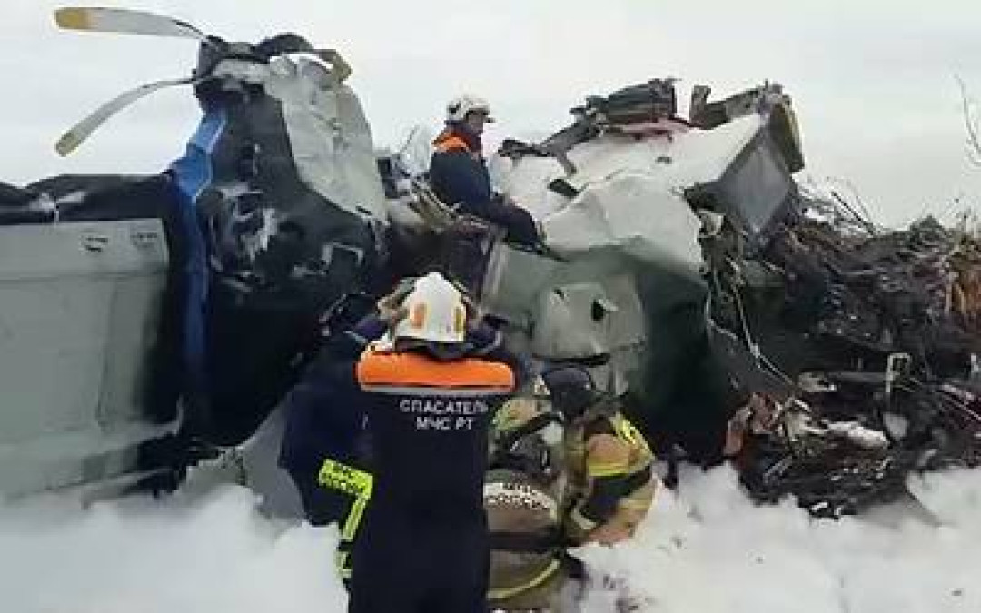 Accidente aéreo en Rusia deja 16 personas fallecidas