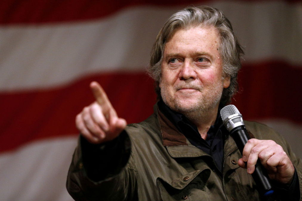Bannon se arrepiente de declaraciones en contra de Trump