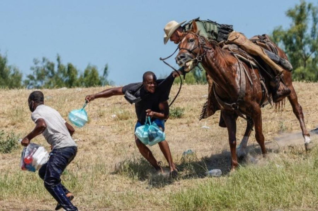 Ofrece EU disculpa en Haití por el trato a migrantes