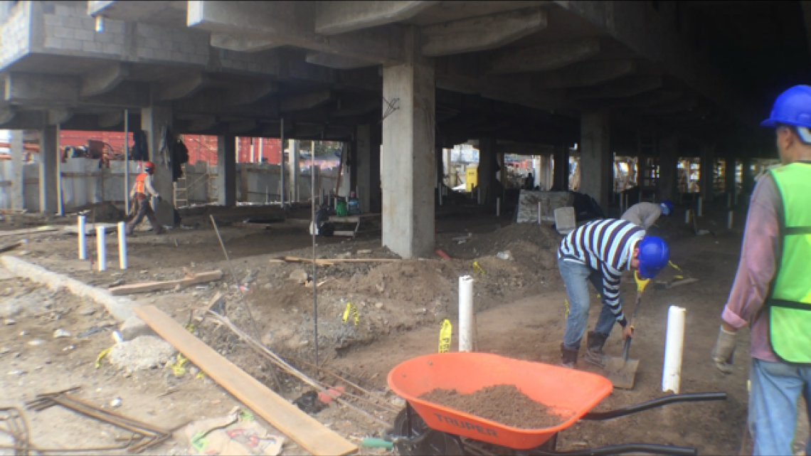 Asegura constructora tener listos mercados el 31 de marzo