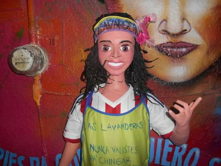 Hacen piñata de Karla Luna