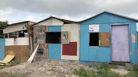 Eliseo sueña con una escuela de block que tenga aire acondicionado