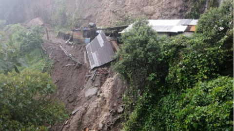 Derrumbe ocasiona la muerte de una familia en Chiapas