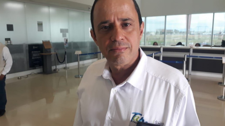 No se pagará a proveedor de mochilas