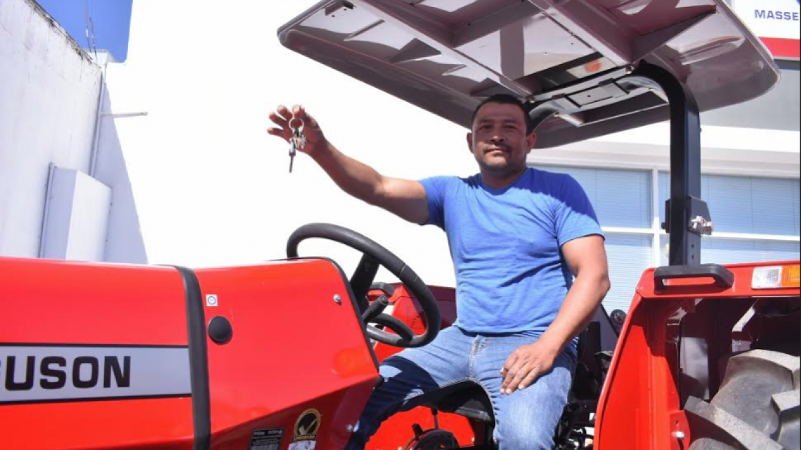 Gobierno del Estado entrega maquinaria y equipo a citricultores a través de PRODETER