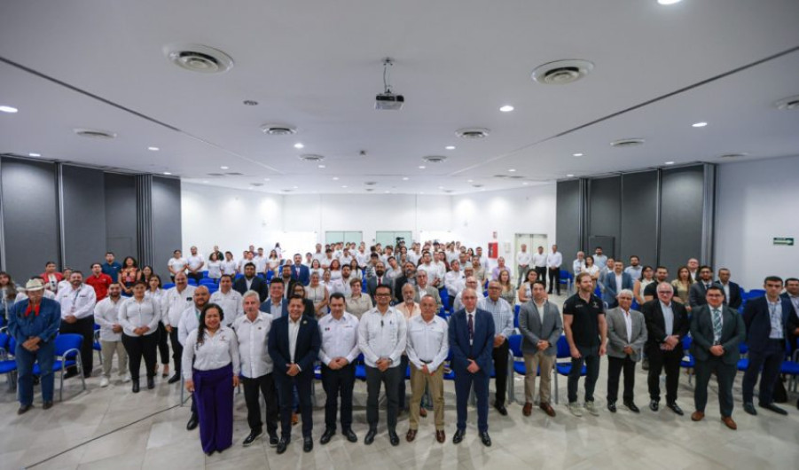 Inauguran primer “Foro Generación Eólica”: un camino hacia la transición energética