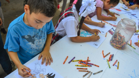 Llevan servicios gratuitos a vecinos de la infonavit