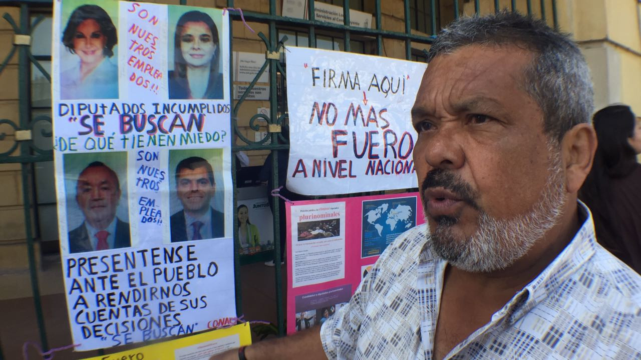 Cumple más de 20 días plantón en el SAT por el Consejo Nacional Ciudadano 