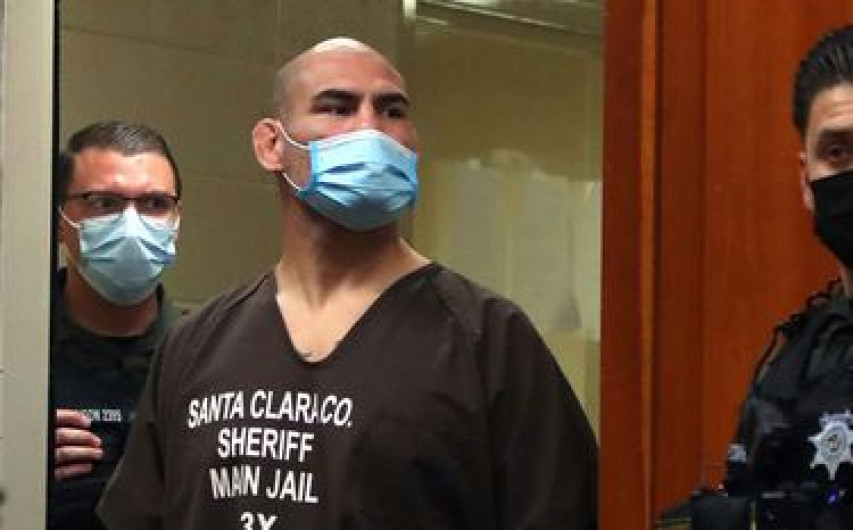 Caín Velásquez es sentenciado a cinco años de prisión por intento de homicidio