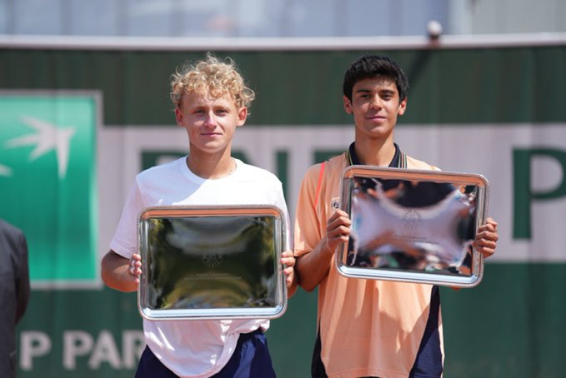 Mexicano Rodrigo Pacheco, campeón en dobles junior de Roland Garros