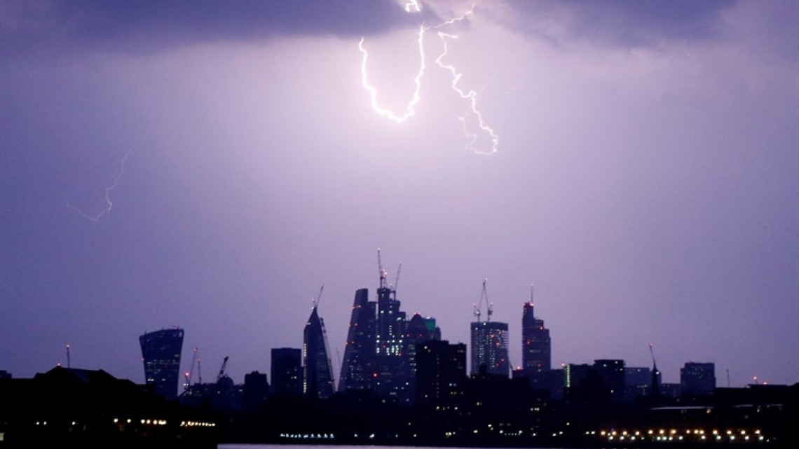 Así se vivió la tormenta de relámpagos en Reino Unido