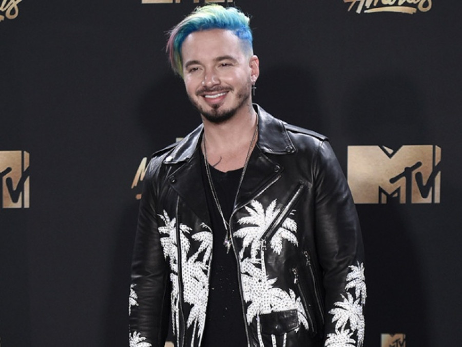 J Balvin llega al primer lugar en lista global de Spotify