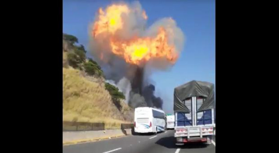 Al menos 6 muertos tras una explosión de pipa en autopista Tepic-Guadalajara