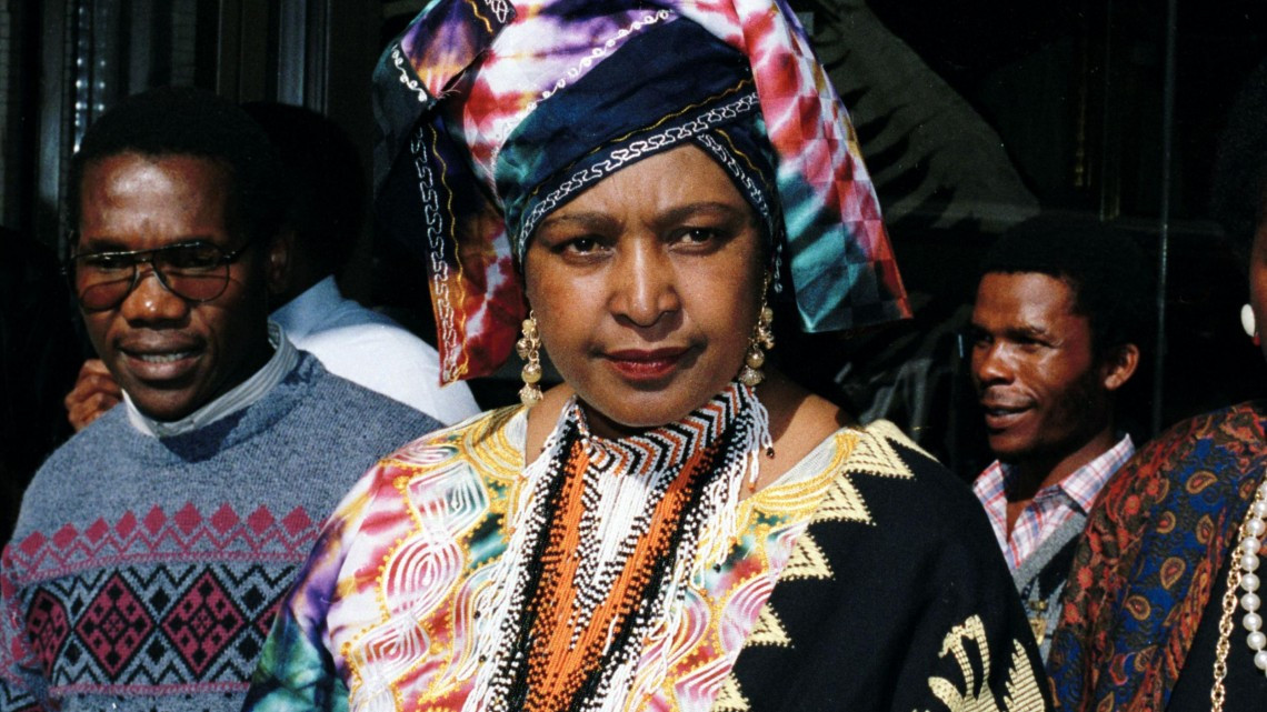 Muere Winnie Madikizela-Mandela a los 81 años