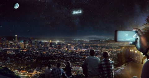 SpaceX prepara satélite que proyectará anuncios desde el espacio