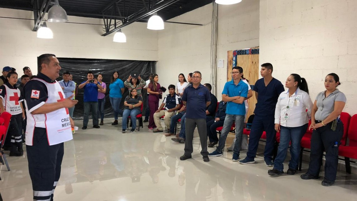 Entrena Cruz Roja a elementos de Protección Civil
