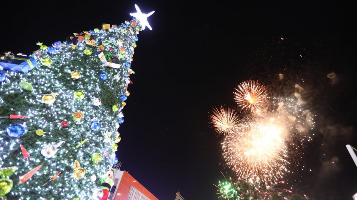 Inician funcionamiento de pistas de hielo y el encendido de pino