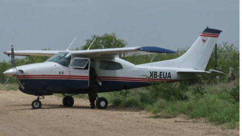 Fallecen seis personas al desplomarse avioneta en Chihuahua 