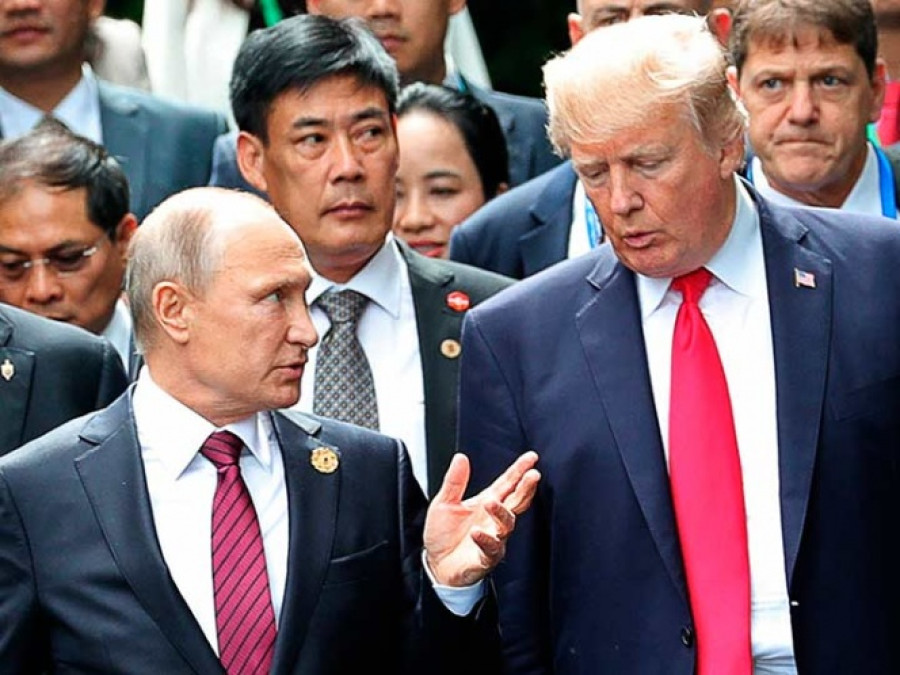 Putin pide a Trump mejorar relación bilateral