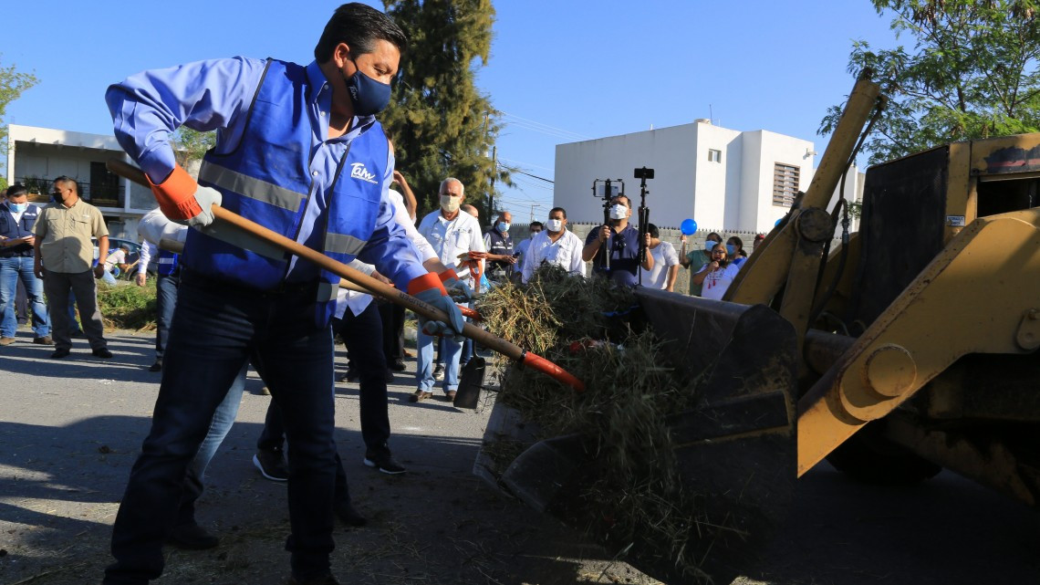 Jornada de limpieza del gobierno estatal y municipal en Ciudad Victoria