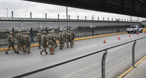 Despliegue militar contra migrantes puede costar más de 200 mdd a EU