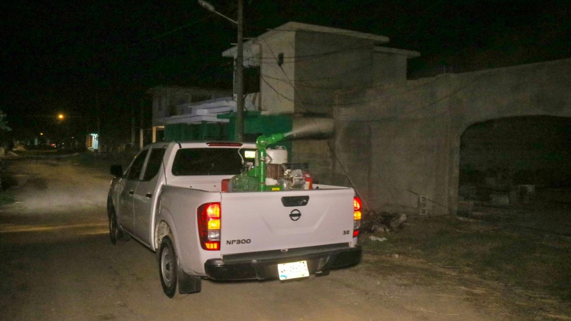 Gobierno de Altamira y Secretaría de Salud fumigan sectores Francisco Villa, Río Tamiahua y Esteros