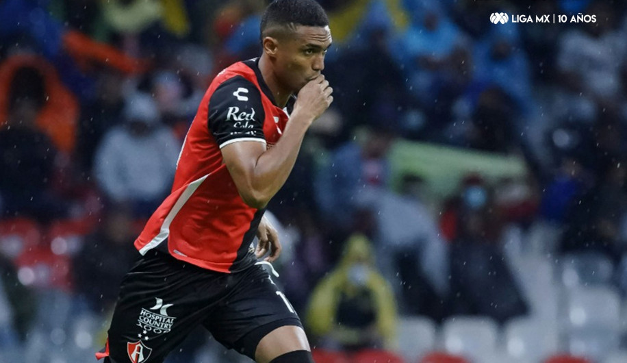 Mauro Manotas, avanza favorablemente en su recuperación