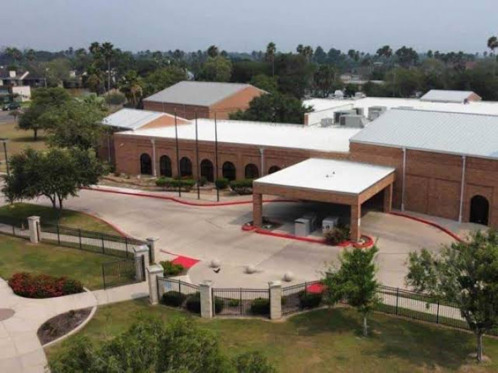 Reabre biblioteca pública de Brownsville luego de tiroteo