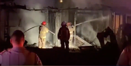 Investigan incendio que arrasó contra casa móvil en el condado Starr 