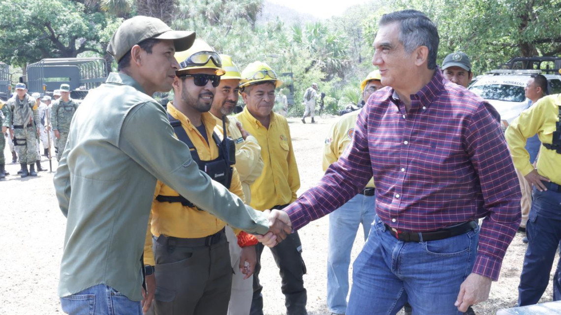 Supervisa gobernador trabajos en el Cañón del Novillo; incendio controlado al 65%