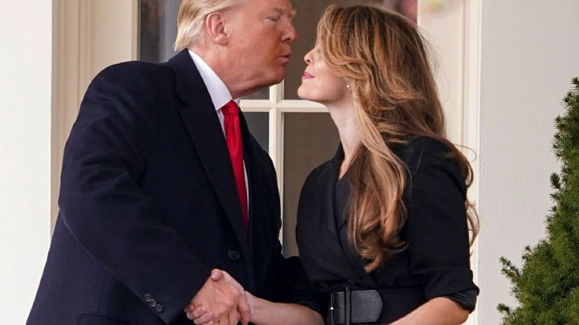 Deja Hope Hicks la Casa Blanca