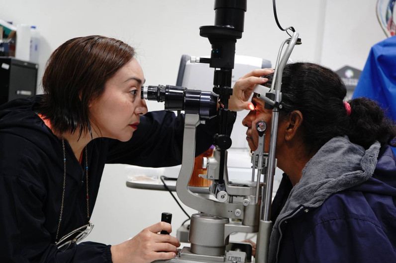 DIF Nuevo Laredo transforma vidas con campaña de cirugías de cataratas