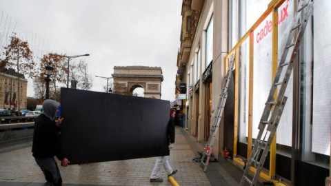 Blindan París ante manifestaciones violentas por el día del trabajador