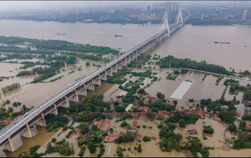Se eleva a 141 los muertos por inundaciones en China