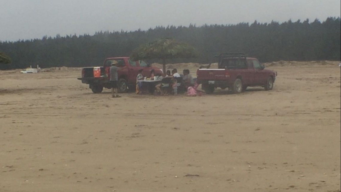 Poca afluencia en este Jueves Santo, a playa tesoro