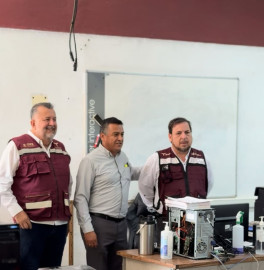 En Villa de Casas, fortalece gobierno de Américo infraestructura educativa