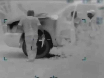 Ayudan "sicarios" a cruzar la frontera a madre e hijo