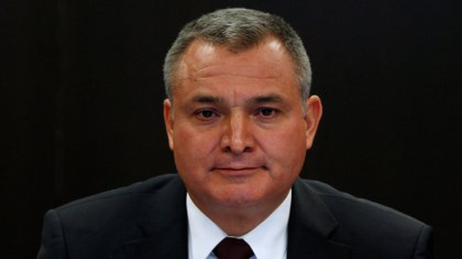 FGR asegura tres propiedades de García Luna