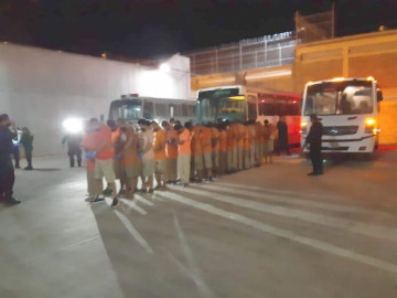 Trasladan a 329 reos en Sonora 