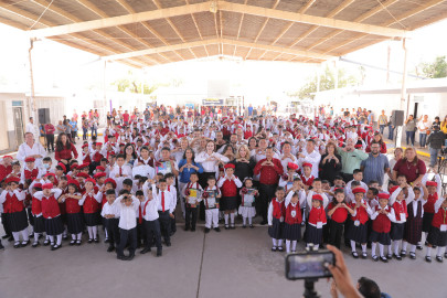 Expresan padres de familia agradecimientos por apoyos del Gobierno Municipal para ciclo escolar 2024-2025