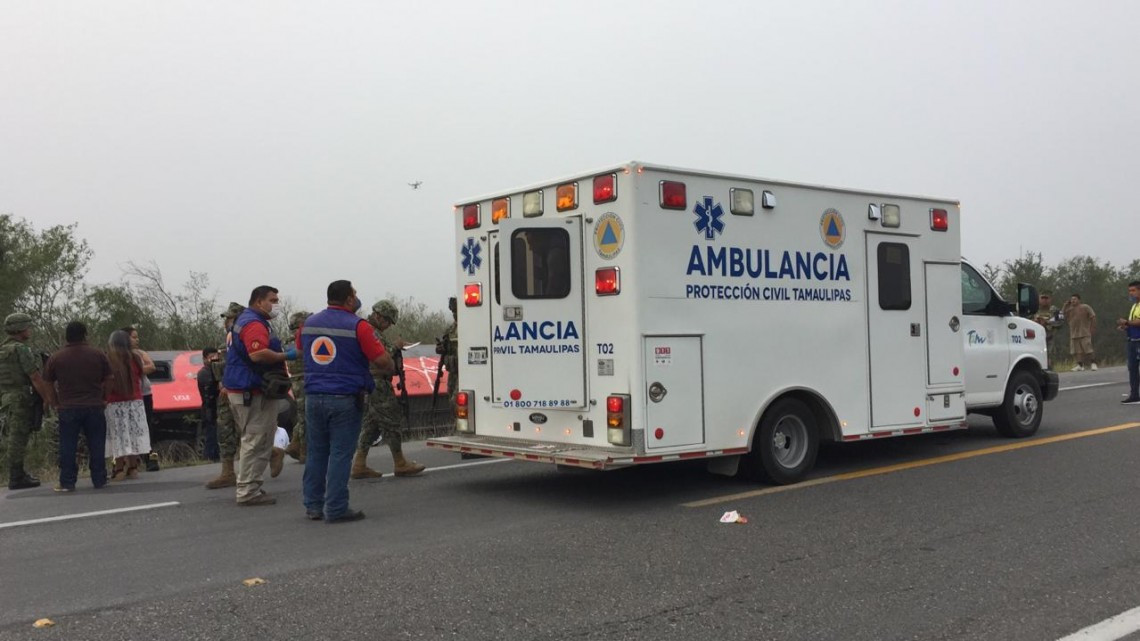 Vuelca autobús que se dirigía a Reynosa; 1 muerto y 16 lesionados