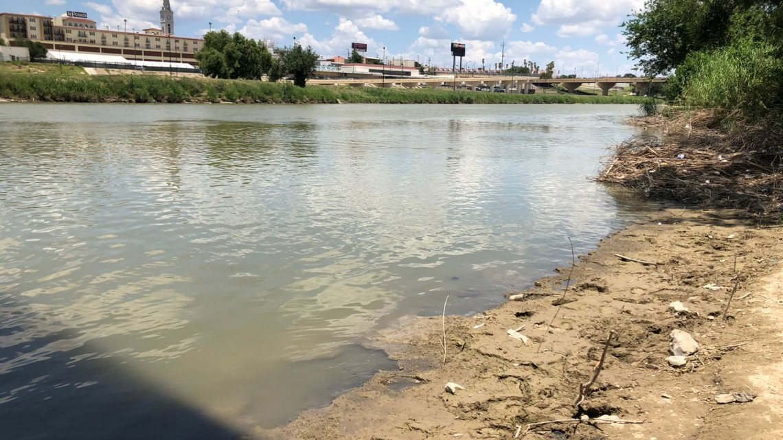 Llaman a no introducirse al río Bravo para mitigar el calor