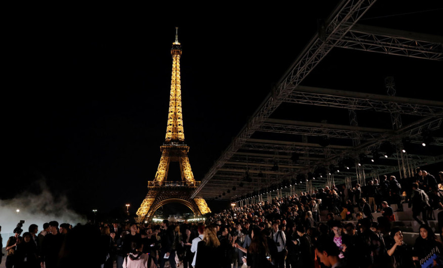 Apagará sus luces la Torre Eiffel tras tiroteo en Las Vegas