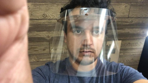 Emprendedores tamaulipecos crean y donan caretas  ante contingencia sanitaria.