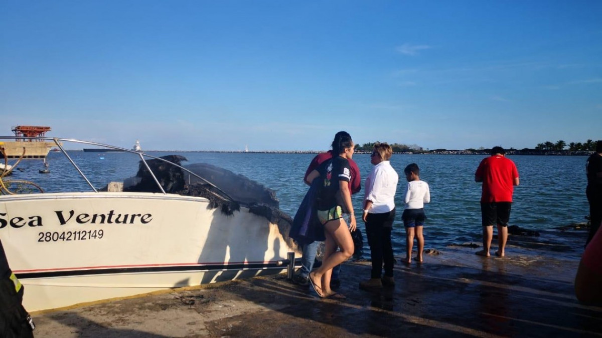 Se incendió embarcación en el Río Pánuco de lado de Ciudad Madero