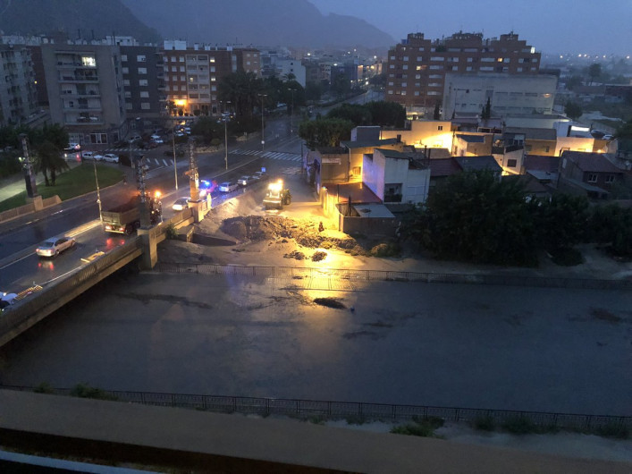 Lluvias torrenciales dejan tres muertos en el sureste de España 