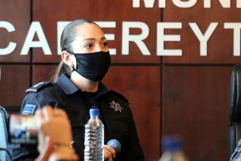 Destituyen a directora de Policía de Cadereyta