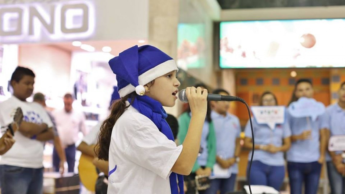 Realizan presentación musical " Abrigando Esperanzas"